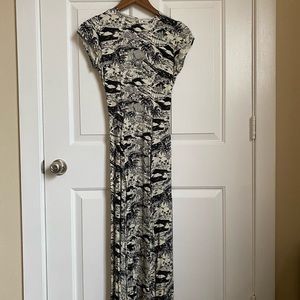 Reformation dress size 4 black and white open back